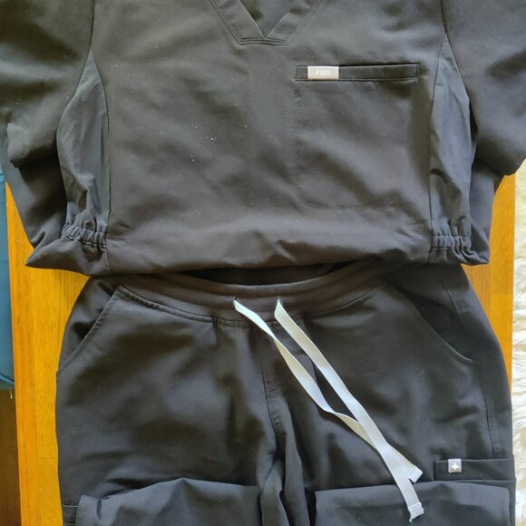 FIGS MATERNITY Scrubs Set XS PETITE - Picture 2 of 7